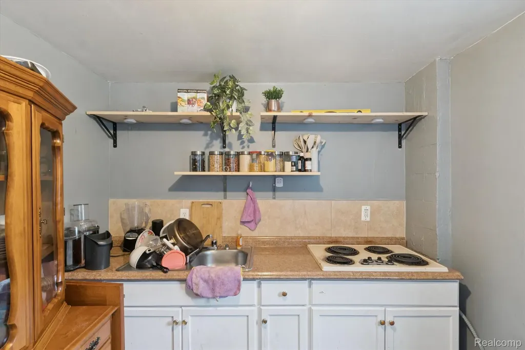 2333/2335 Ferris Street Detroit City MI 48209