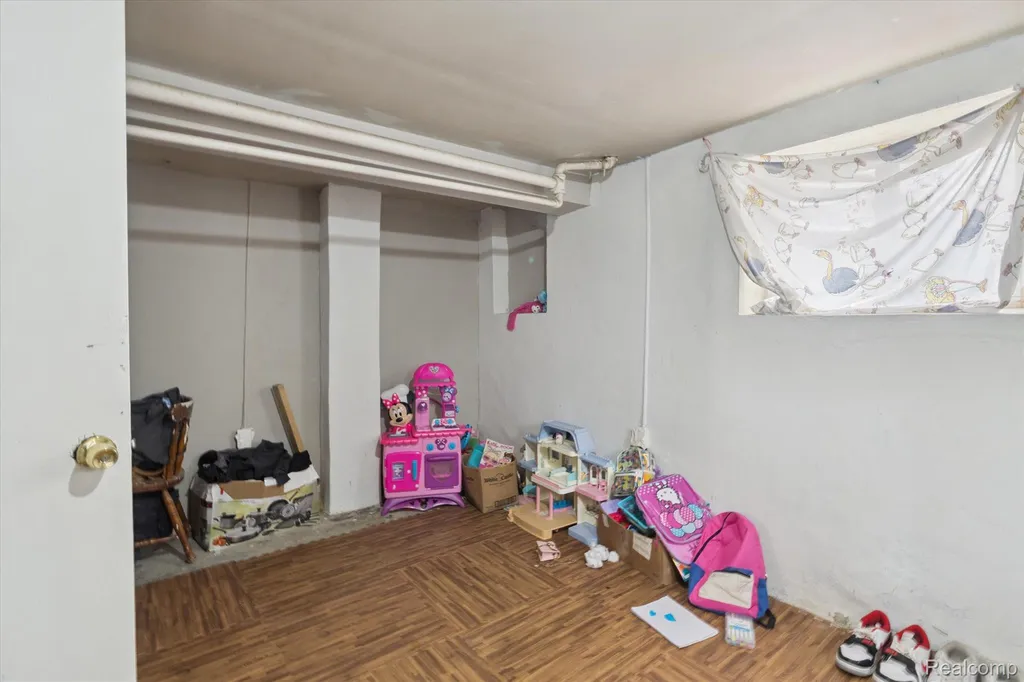2333/2335 Ferris Street Detroit City MI 48209