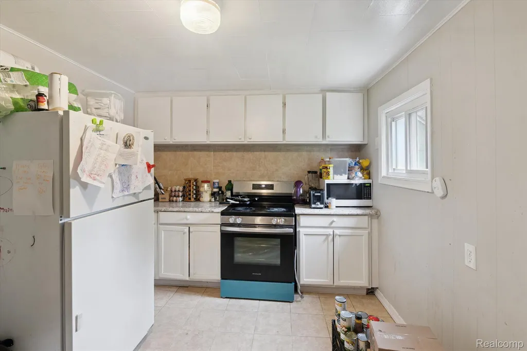 2333/2335 Ferris Street Detroit City MI 48209