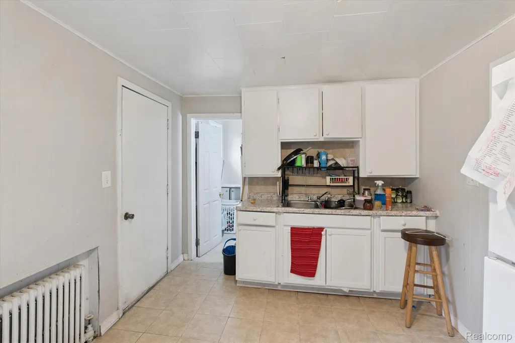 2333/2335 Ferris Street Detroit City MI 48209