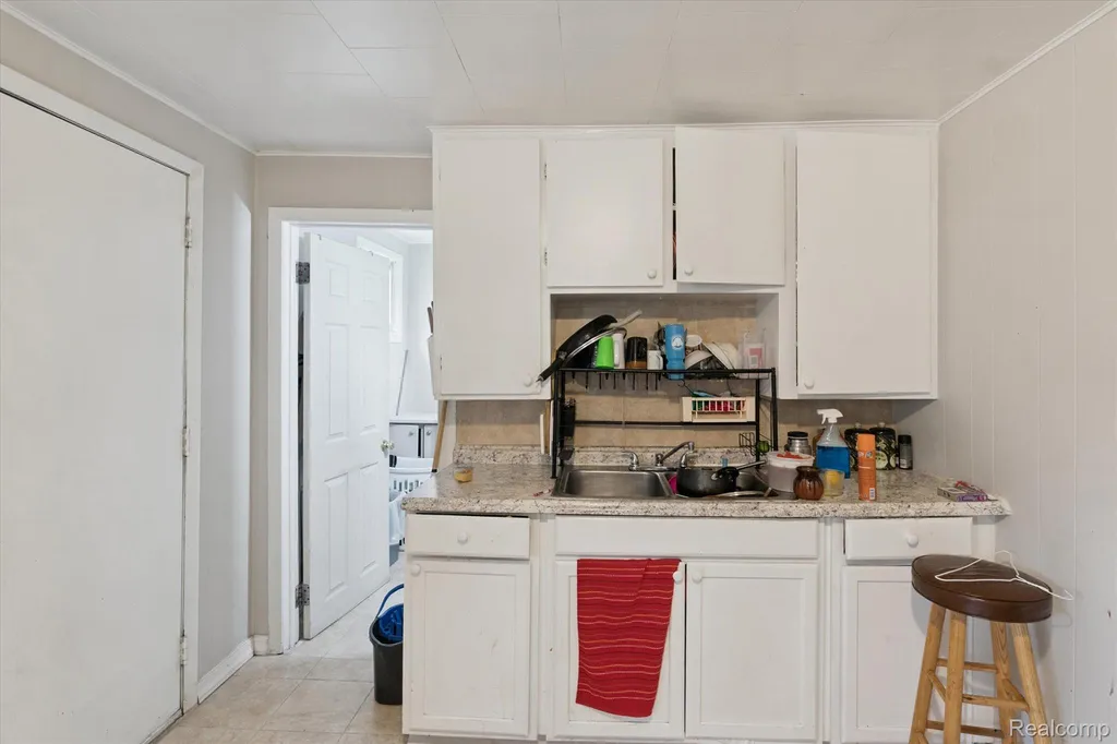 2333/2335 Ferris Street Detroit City MI 48209