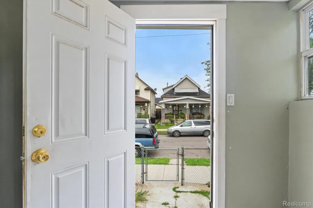 2333/2335 Ferris Street Detroit City MI 48209