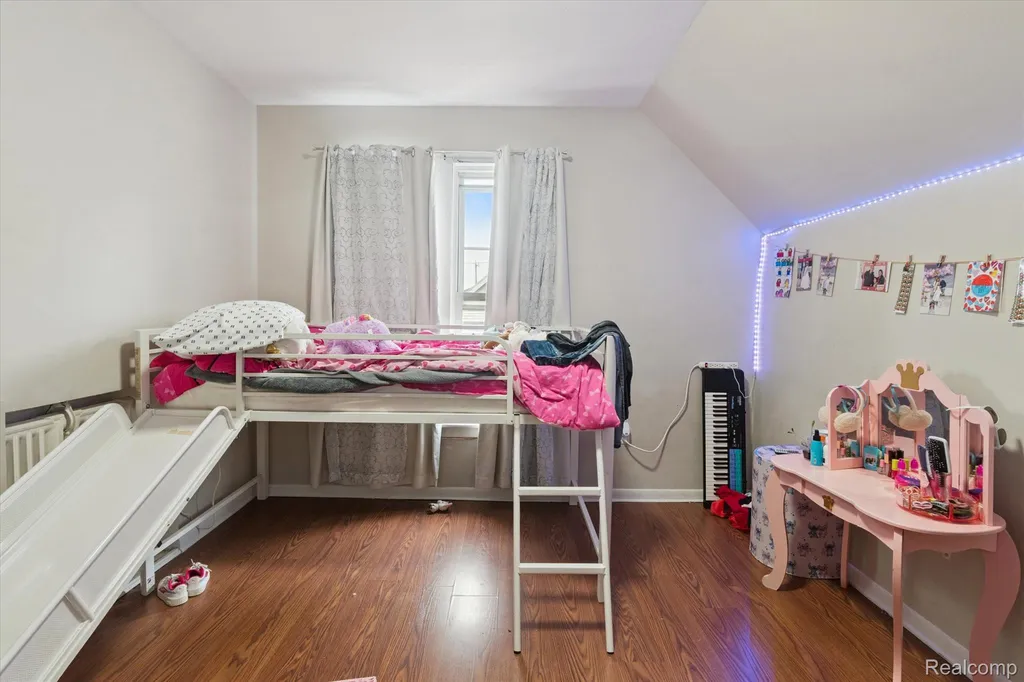 2333/2335 Ferris Street Detroit City MI 48209