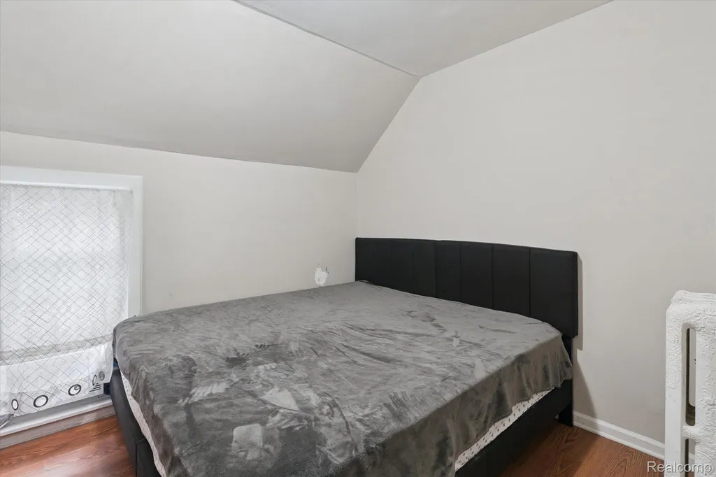 2333/2335 Ferris Street Detroit City MI 48209
