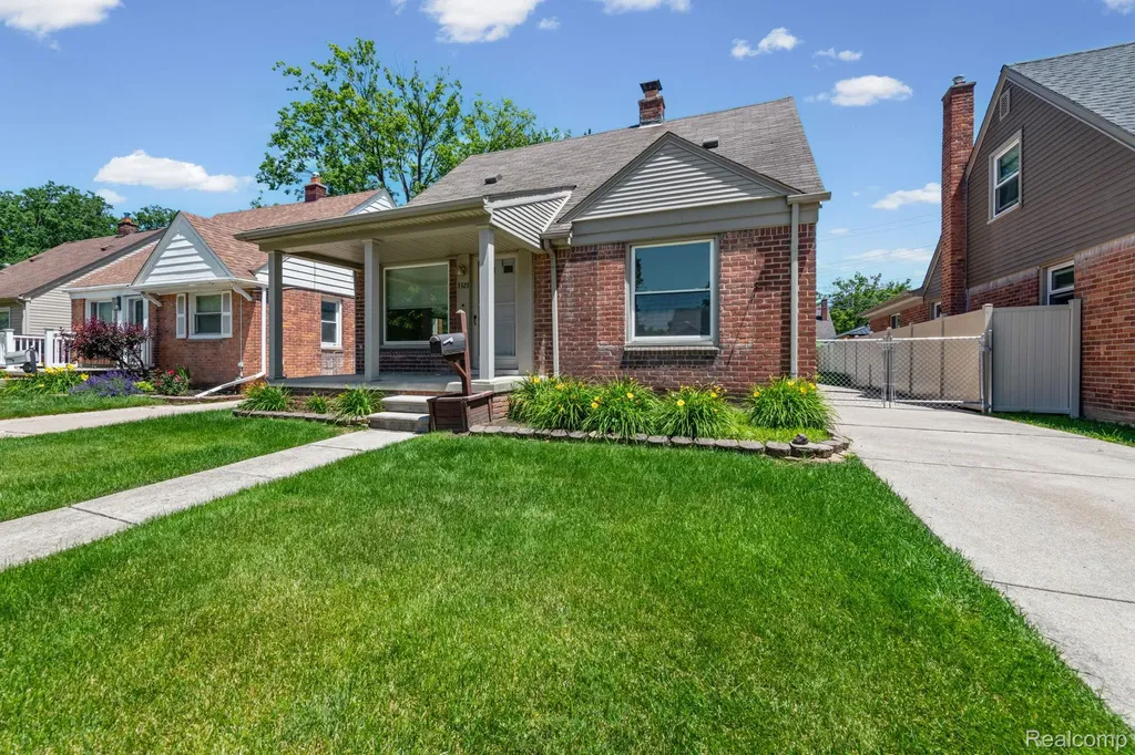 3323 Houston Street Dearborn City MI 48124