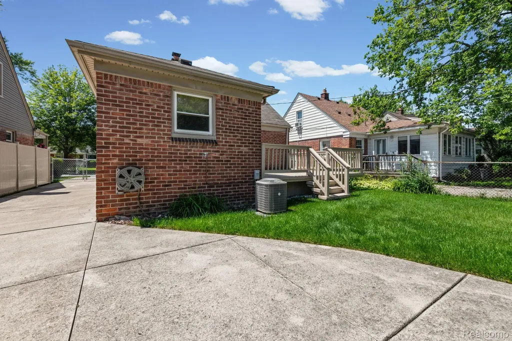 3323 Houston Street Dearborn City MI 48124