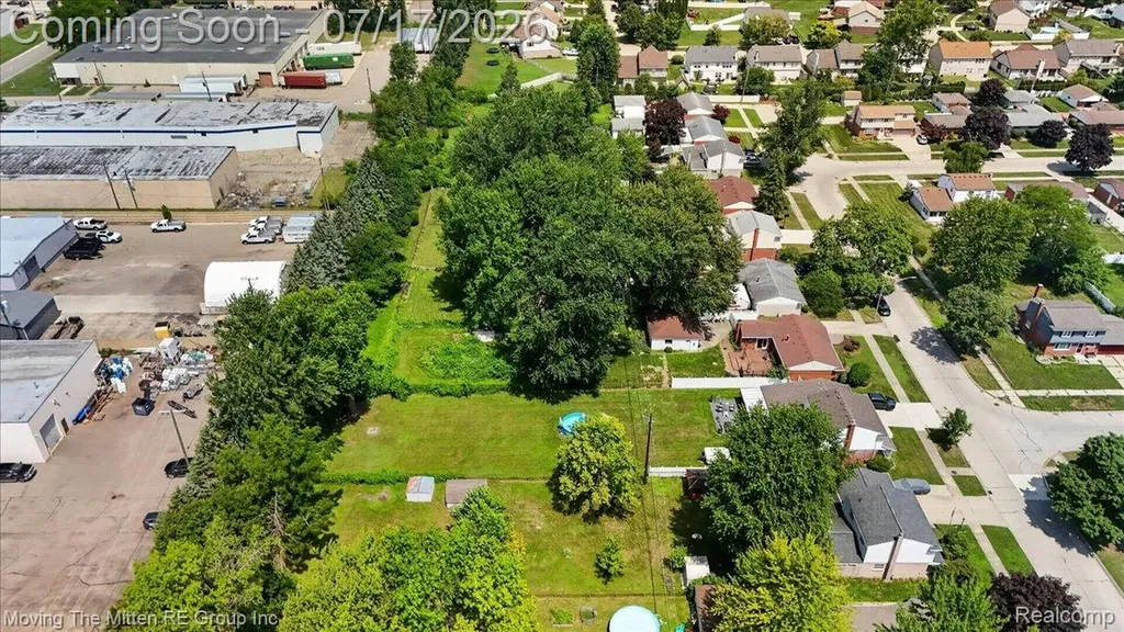 648 S Dowling Street Westland City MI 48186
