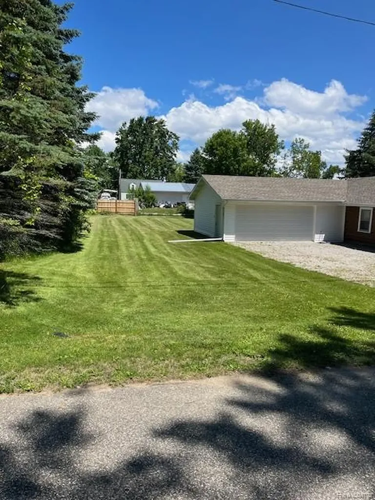 318 Brown Street Roscommon Township MI 48630