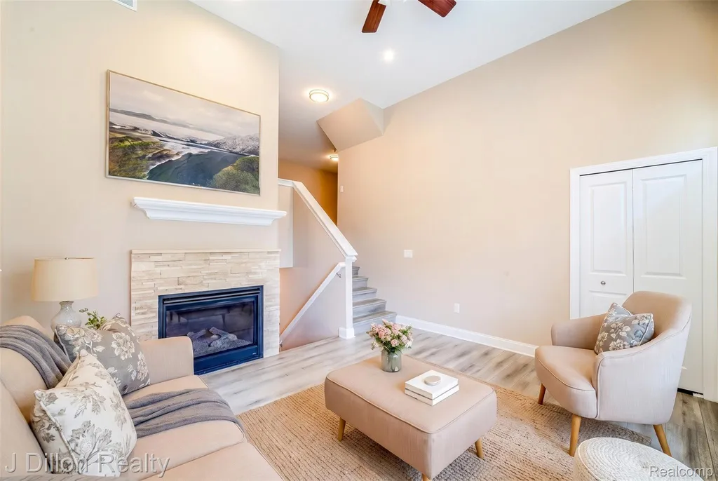 22334 Abbey Lane Dearborn City MI 48124