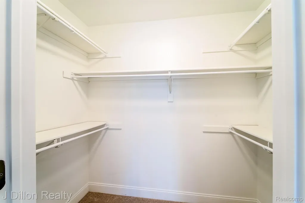 22334 Abbey Lane Dearborn City MI 48124