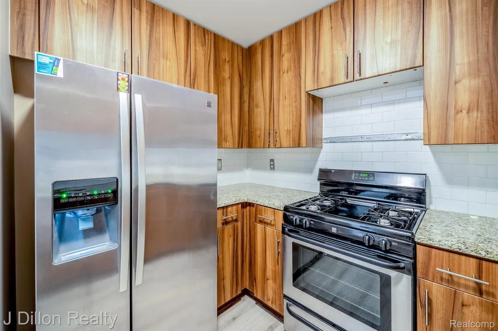 22334 Abbey Lane Dearborn City MI 48124