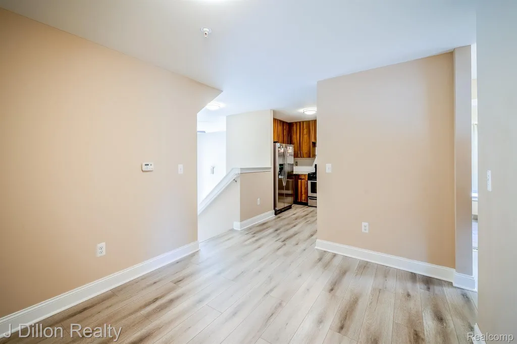 22334 Abbey Lane Dearborn City MI 48124