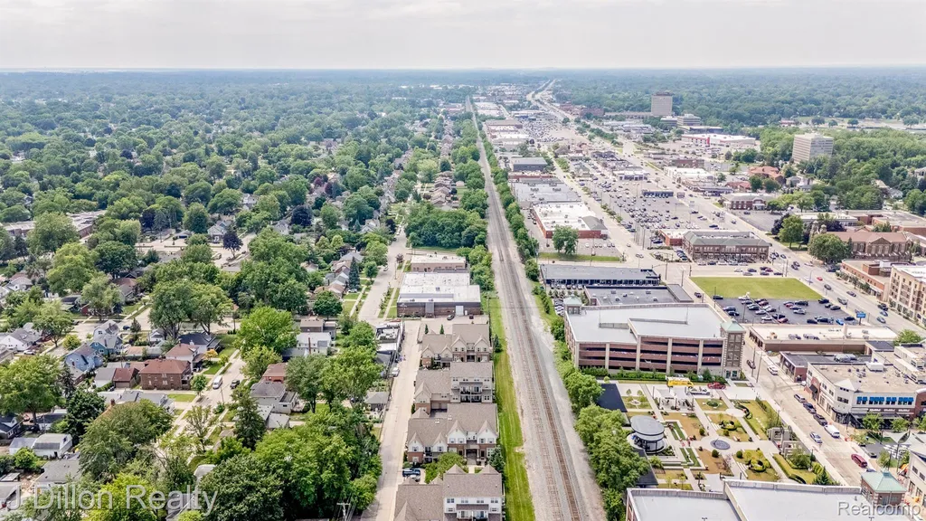 22334 Abbey Lane Dearborn City MI 48124
