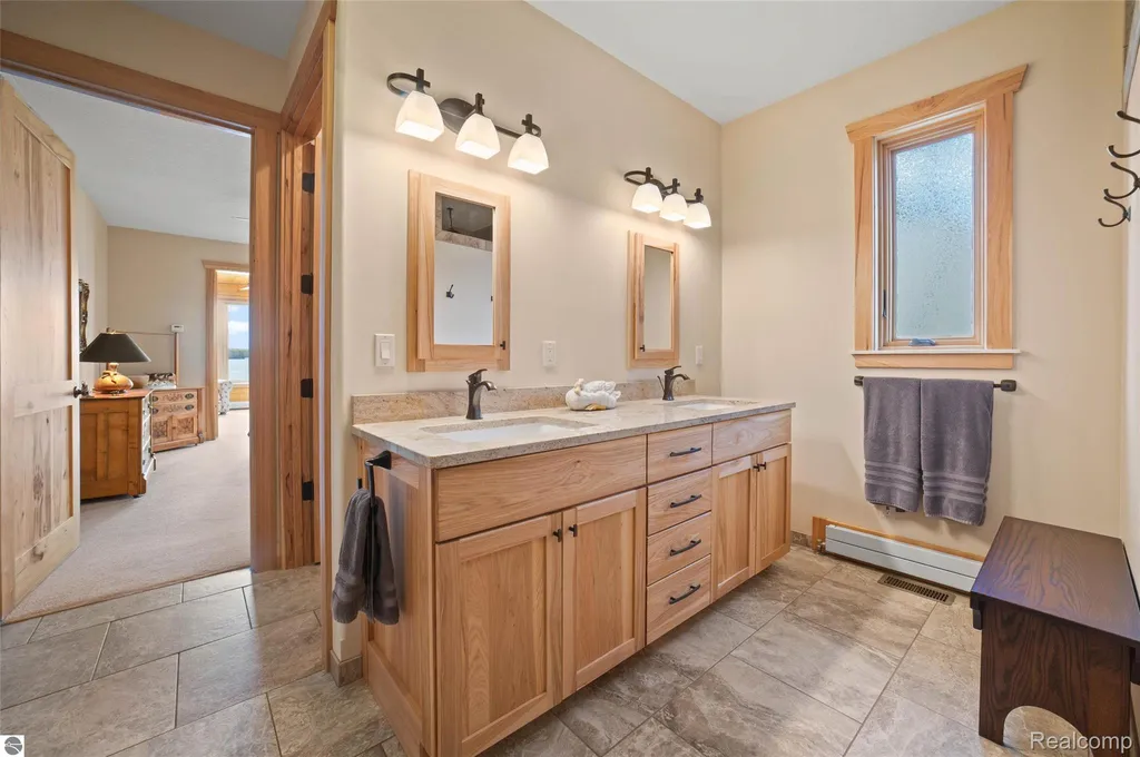 4805 E Shore Drive NE Coldsprings Township MI 49646