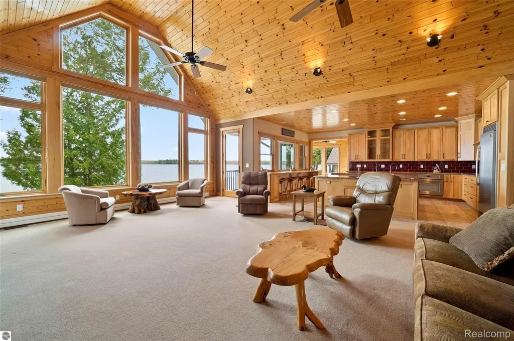 4805 E Shore Drive NE Coldsprings Township MI 49646