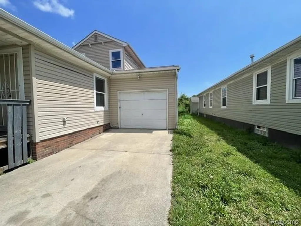 4808 Dickerson Street Detroit City MI 48215