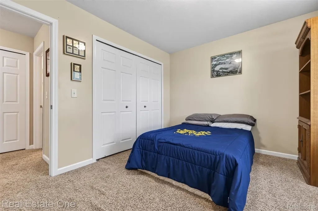8923 Ash Drive Northfield Township MI 48189