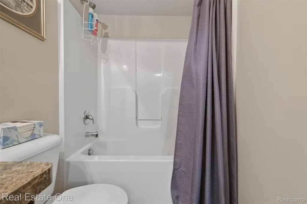 8923 Ash Drive Northfield Township MI 48189