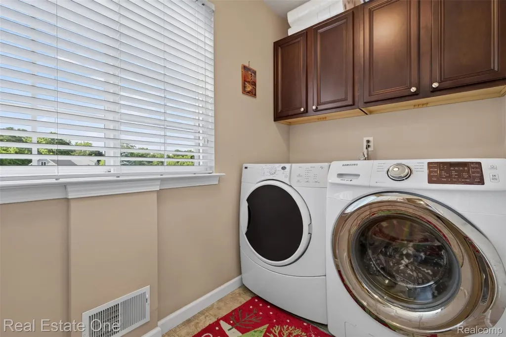 8923 Ash Drive Northfield Township MI 48189