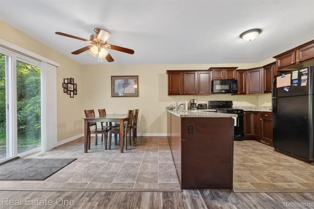 8923 Ash Drive Northfield Township MI 48189