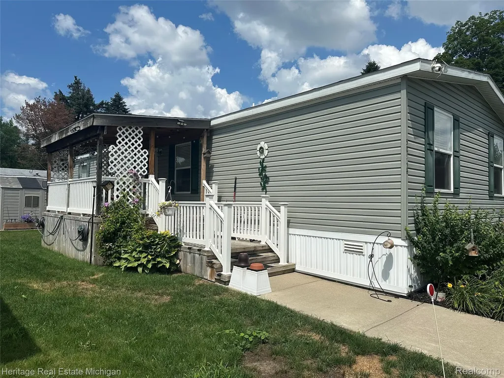 50948 Connecticut Novi City MI 48374