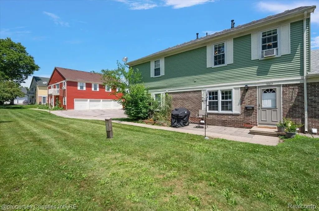 1663 Wingate Boulevard York Charter Township MI 48198