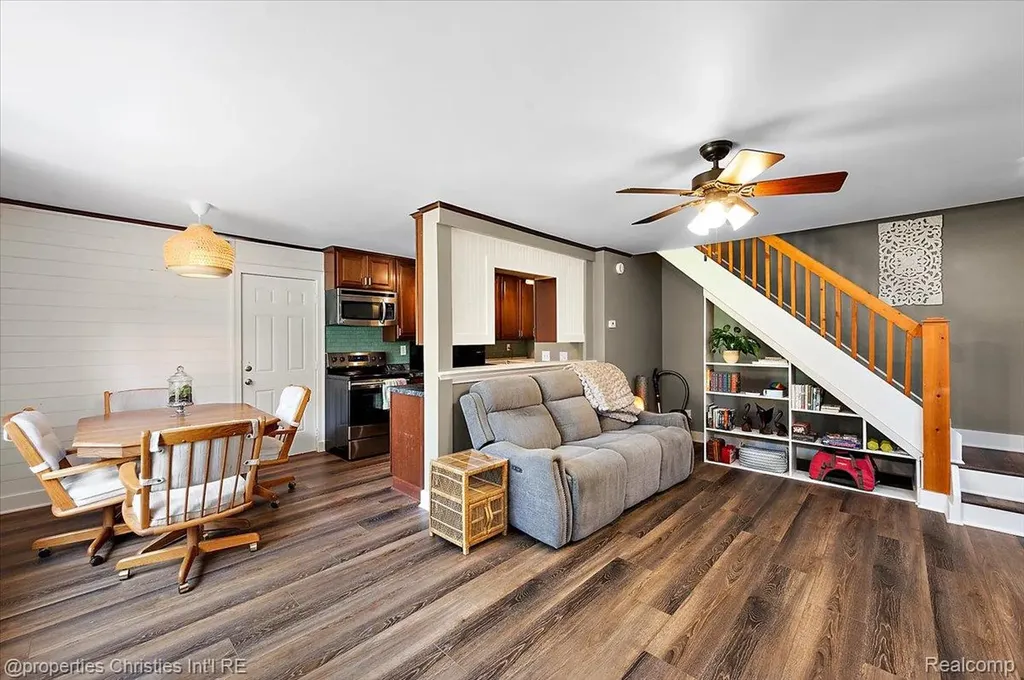 1663 Wingate Boulevard York Charter Township MI 48198