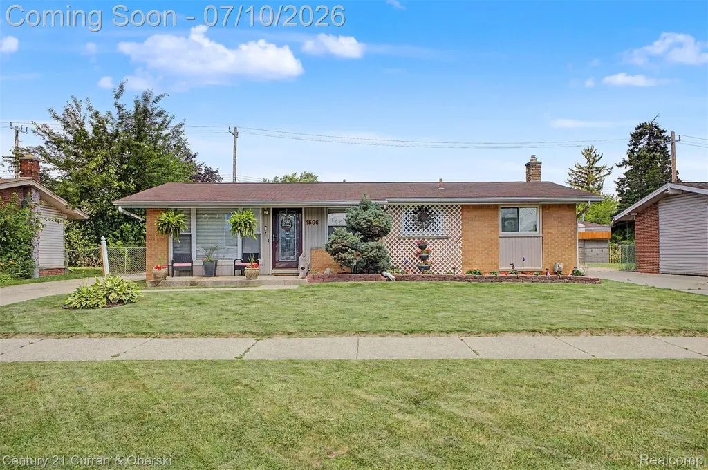 1596 W 13 Mile Road Madison Heights City MI 48071