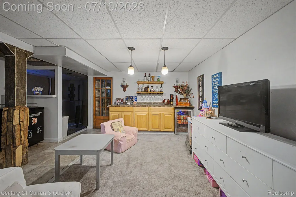 1596 W 13 Mile Road Madison Heights City MI 48071