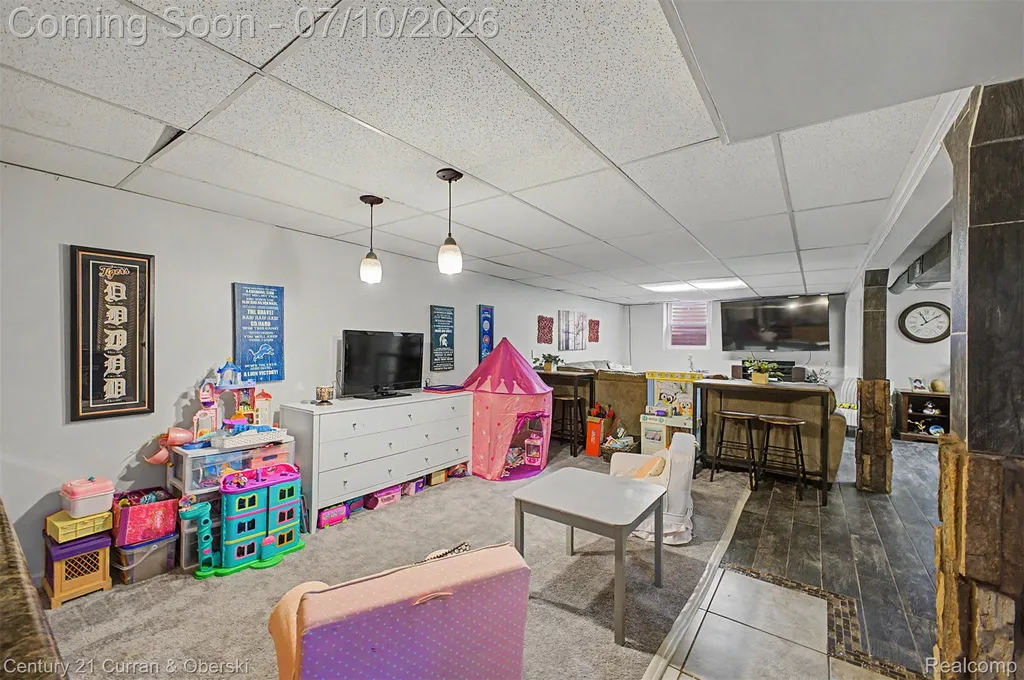 1596 W 13 Mile Road Madison Heights City MI 48071