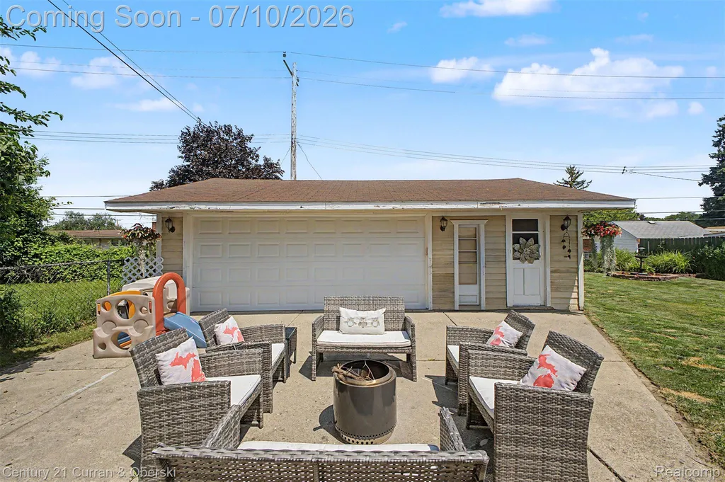 1596 W 13 Mile Road Madison Heights City MI 48071