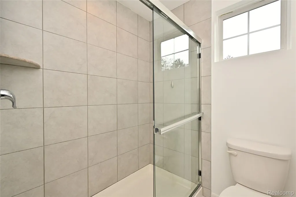 2817 Hartwick Drive Rochester Hills City MI 48307