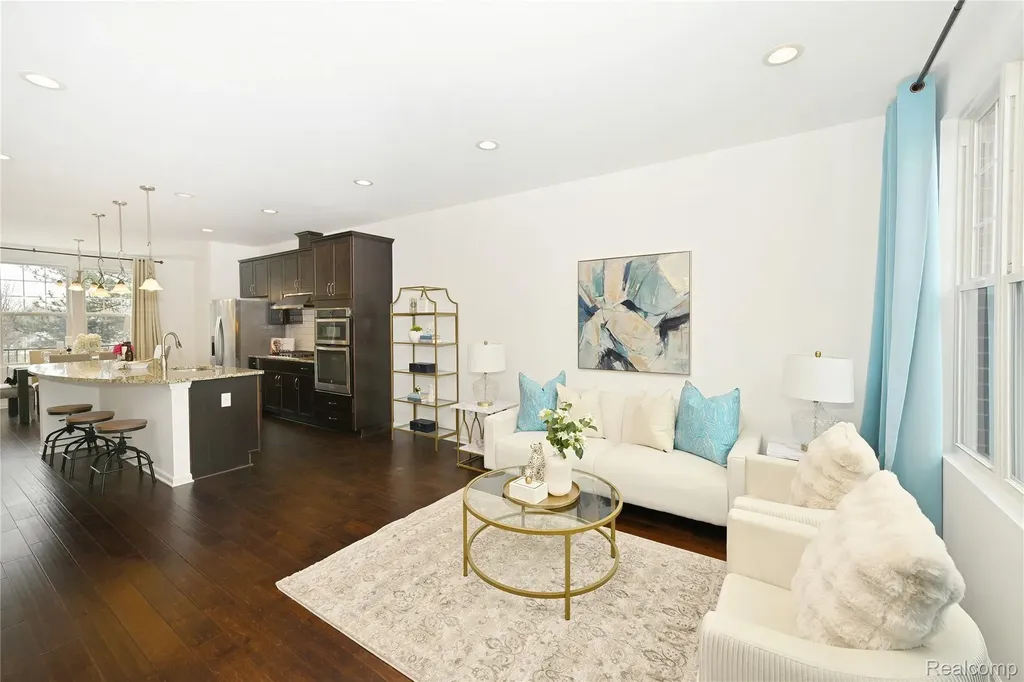 2817 Hartwick Drive Rochester Hills City MI 48307