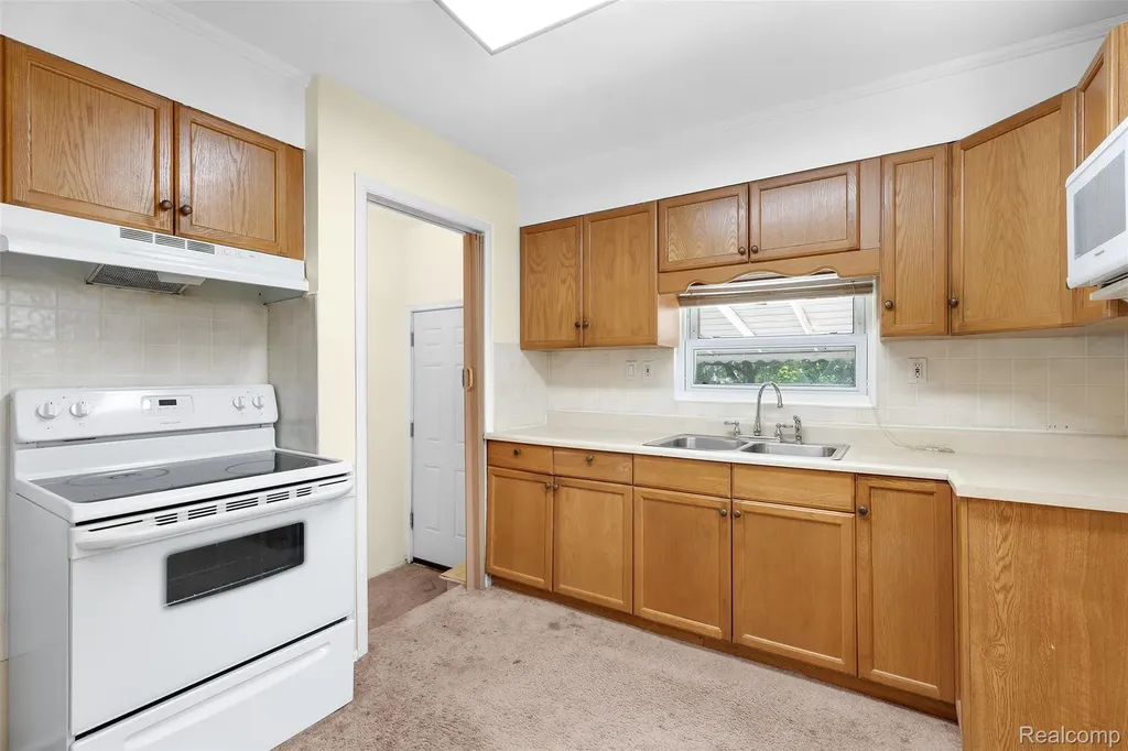 3526 Mckitrick Street Melvindale City MI 48122