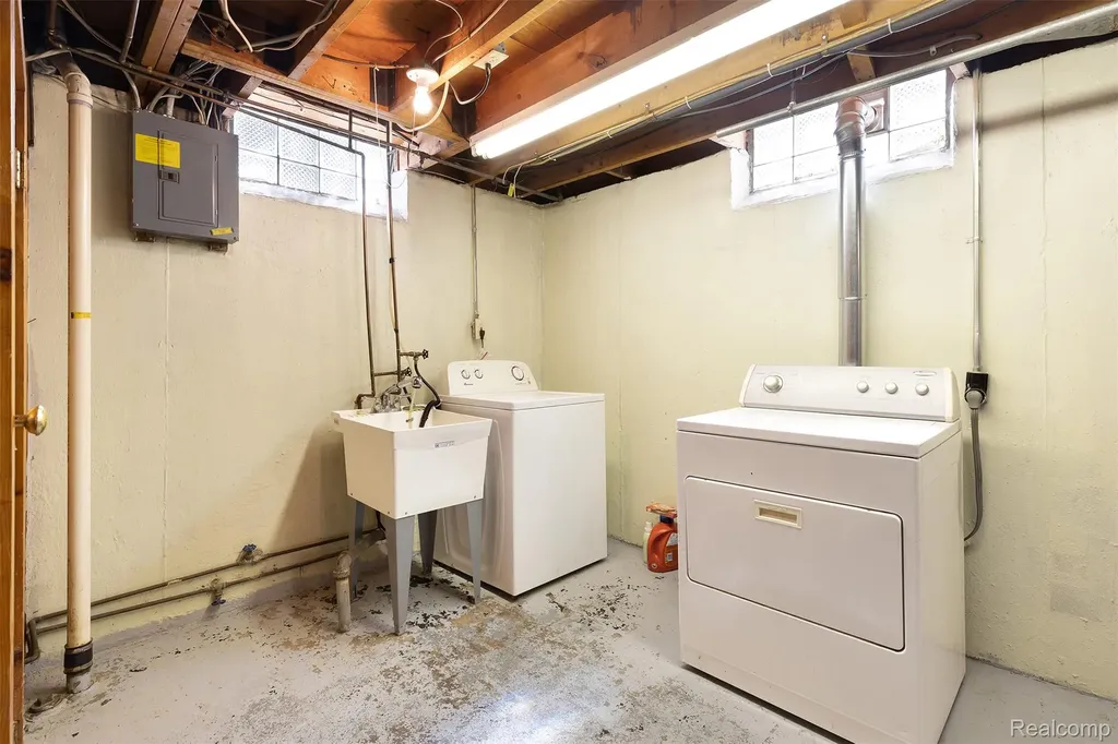 3526 Mckitrick Street Melvindale City MI 48122
