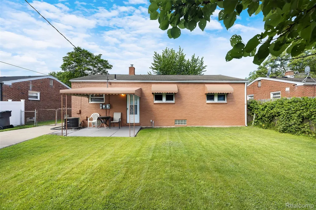 3526 Mckitrick Street Melvindale City MI 48122