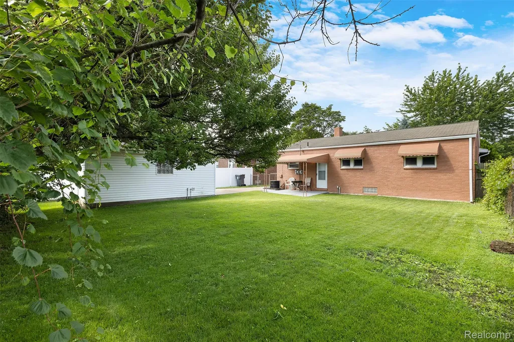 3526 Mckitrick Street Melvindale City MI 48122