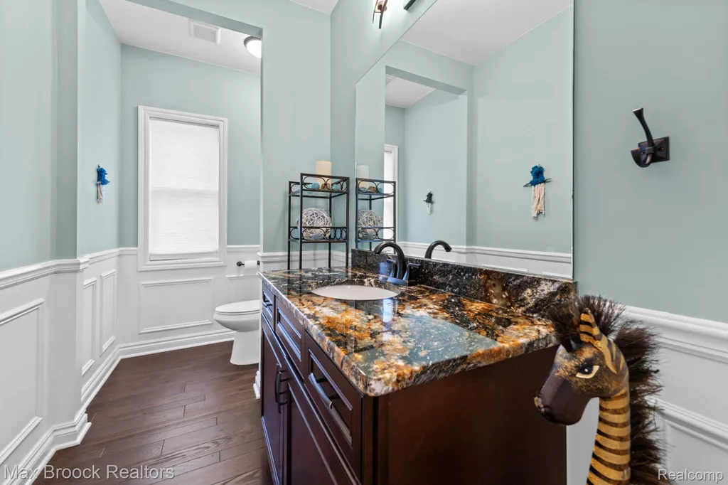10812 Waterfall Court Green Oak Township MI 48178