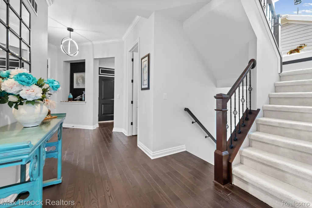 10812 Waterfall Court Green Oak Township MI 48178
