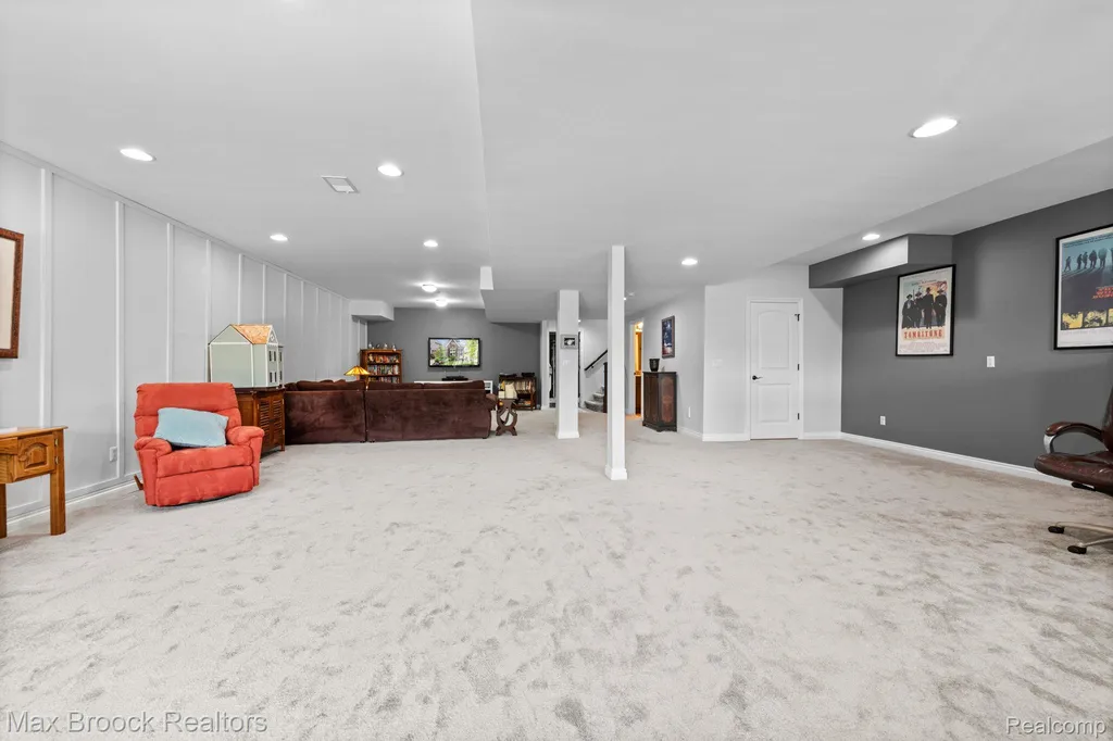 10812 Waterfall Court Green Oak Township MI 48178