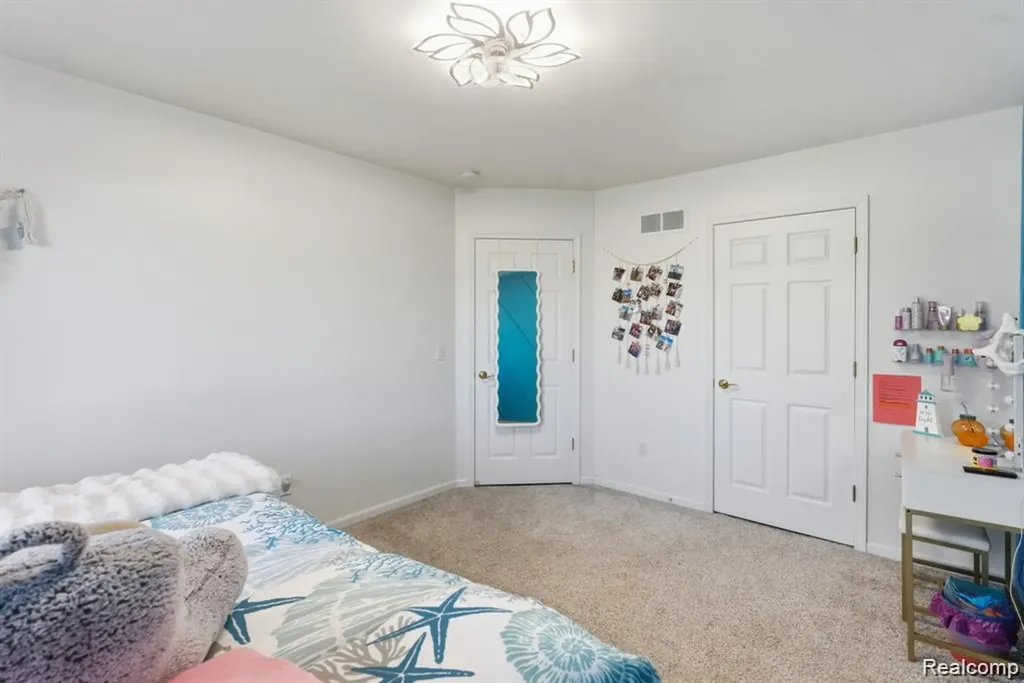 14257 Mandarin Drive Shelby Charter Township MI 48315