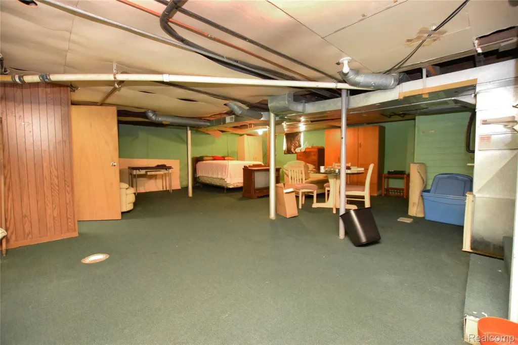 506 E Eldridge Avenue Flint City MI 48505