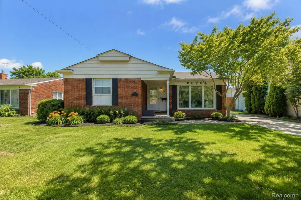 26705 Rouge River Drive Dearborn Heights City MI 48127