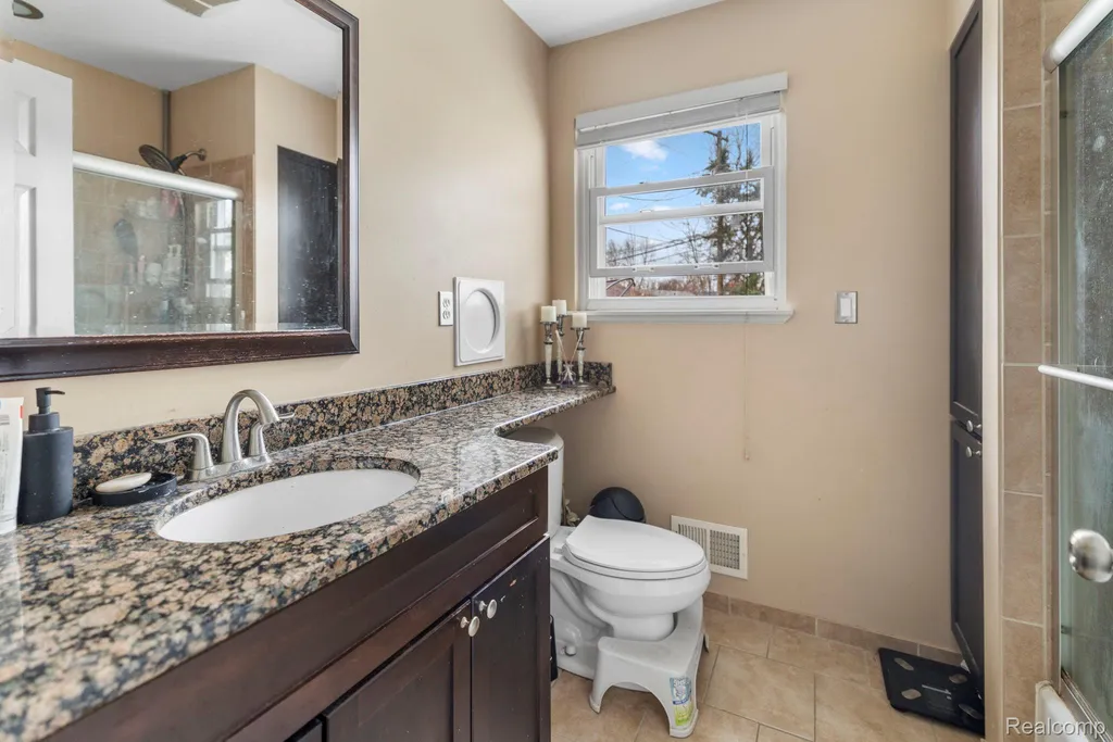26705 Rouge River Drive Dearborn Heights City MI 48127