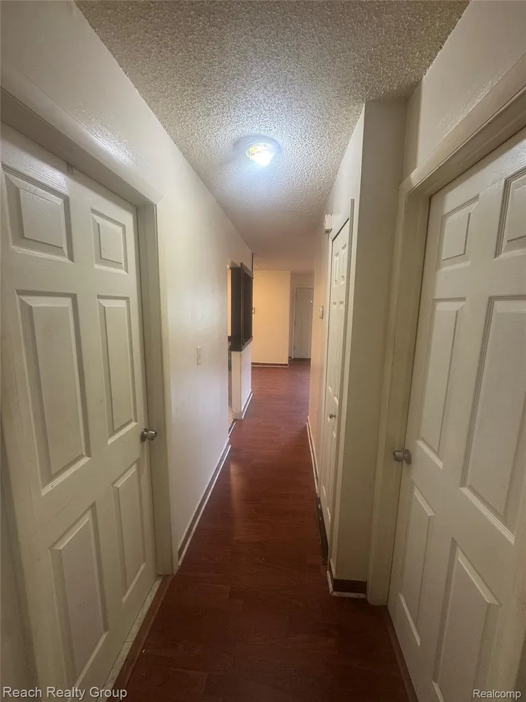 18513 Centralia Redford Charter Township MI 48240