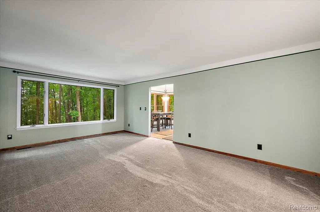 670 Rolling Acres Drive Brandon Charter Township MI 48462