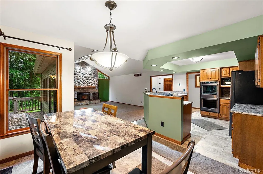 670 Rolling Acres Drive Brandon Charter Township MI 48462