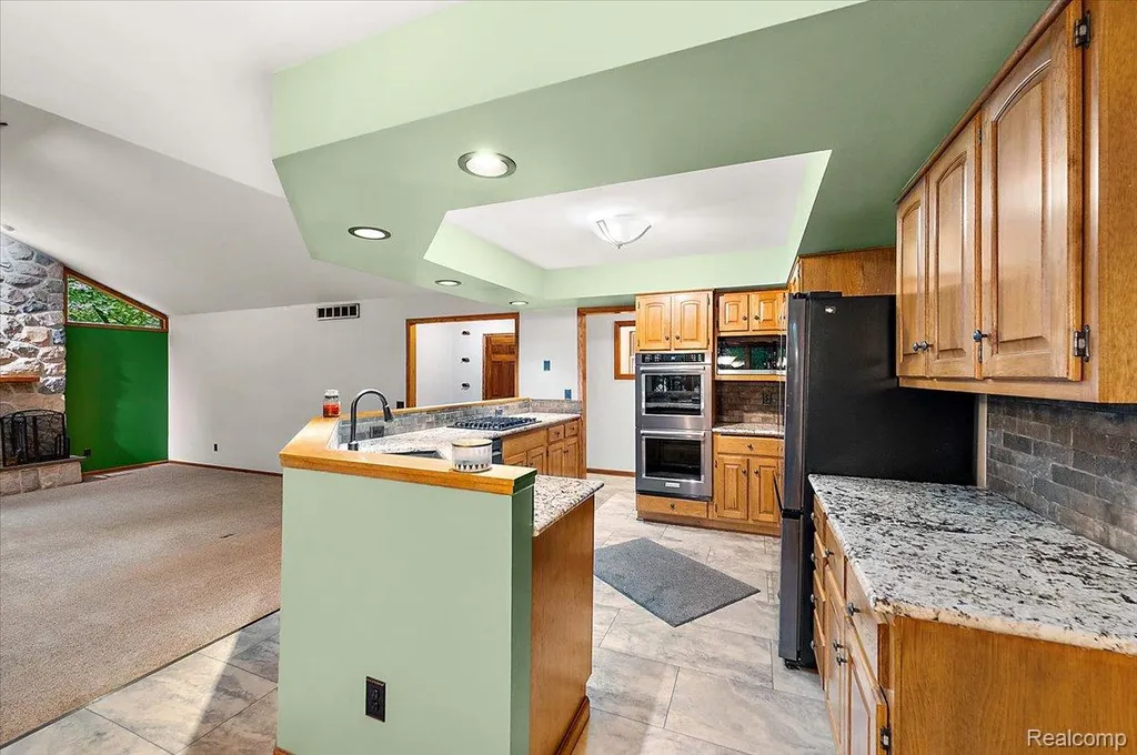 670 Rolling Acres Drive Brandon Charter Township MI 48462