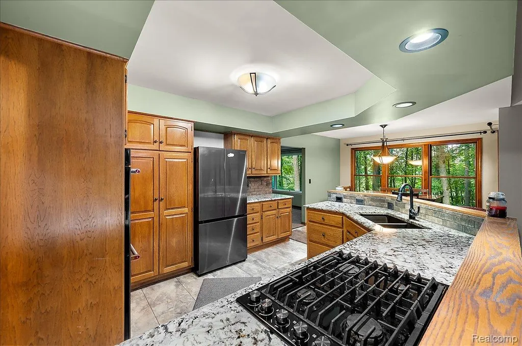 670 Rolling Acres Drive Brandon Charter Township MI 48462