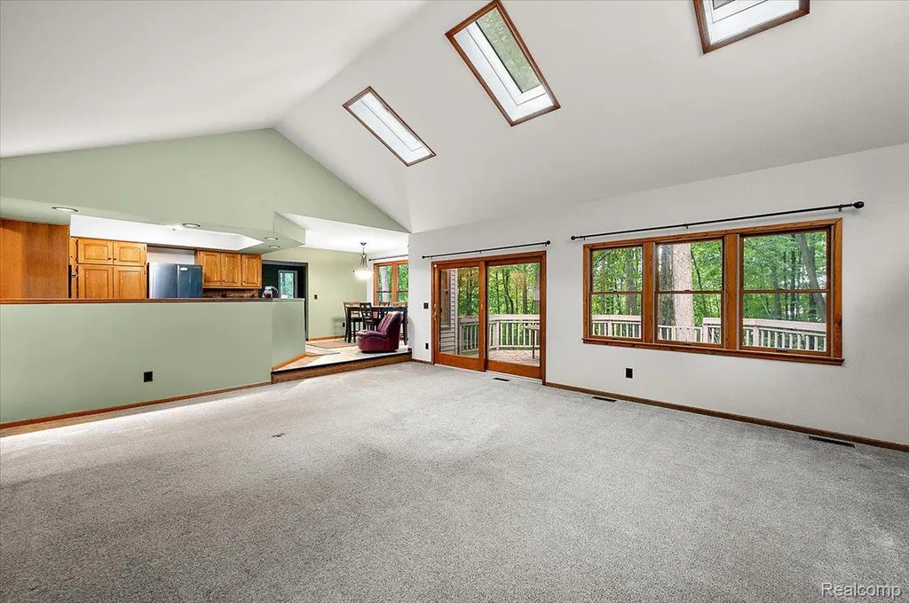 670 Rolling Acres Drive Brandon Charter Township MI 48462